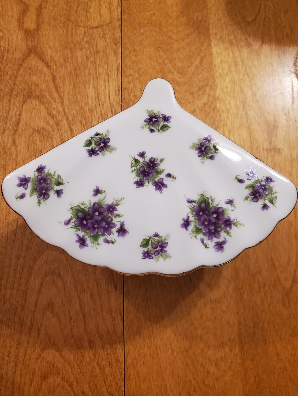 Vintage Lefton China Hand Painted Floral Fan Shaped Trinket Box 2”T 5.25”W
